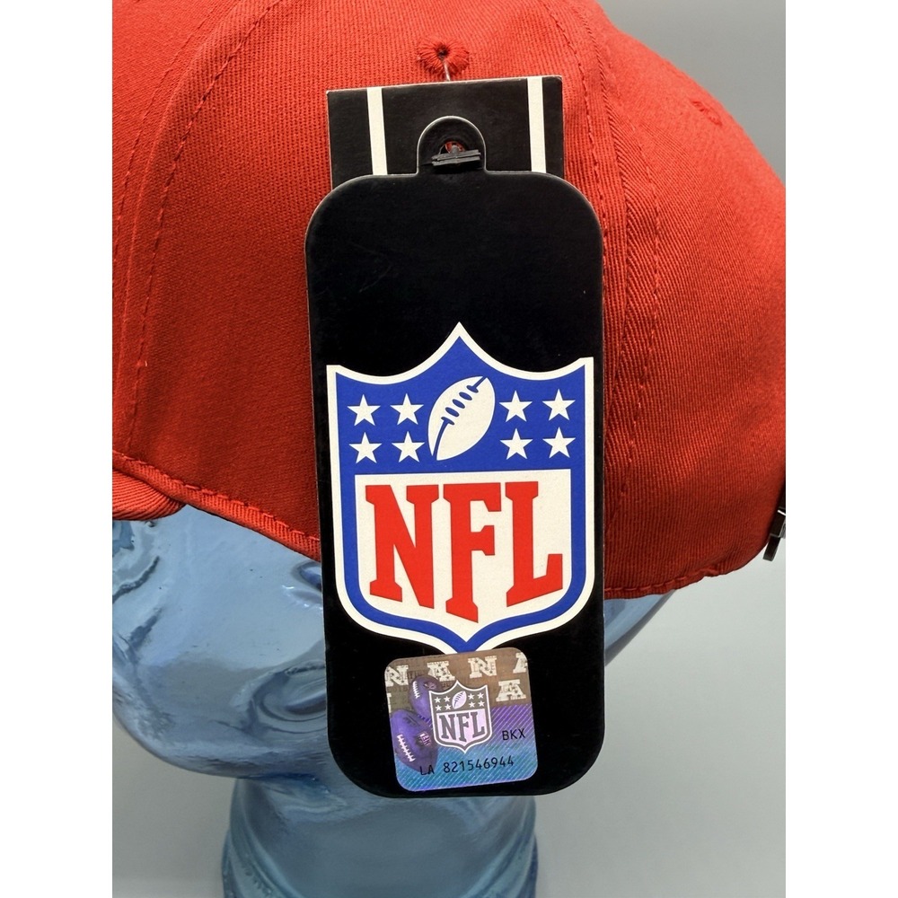 Pro Standard Tampa Bay Buccaneers NFL Snapback Hat Red One Size Football NEW - Picture 7 of 9